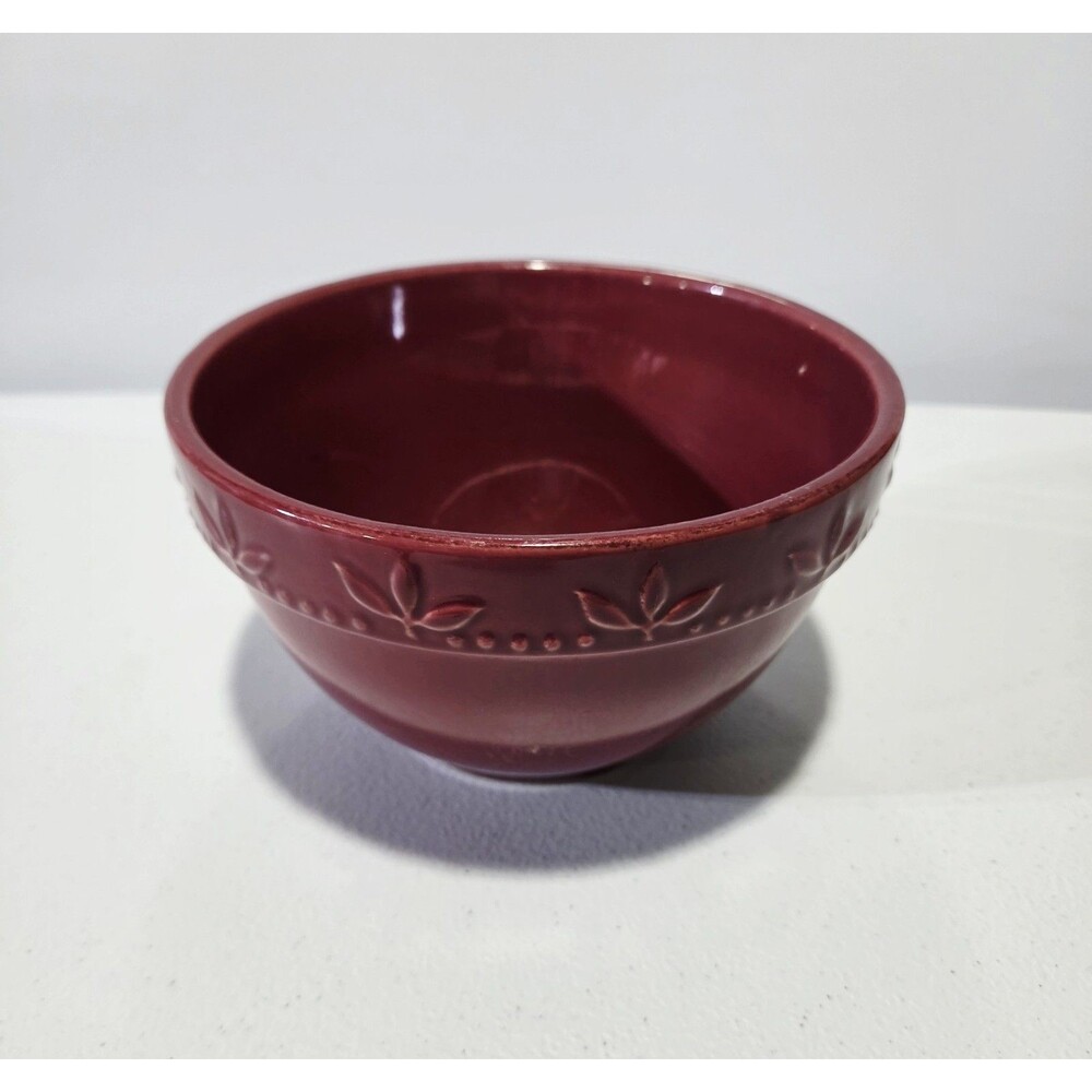 Sorrento 2001 Debby Segura for Signature Stoneware 6" Bowl Red